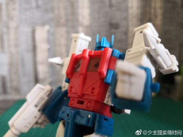 Magic Square Toys Legends Scale Unofficial Third Party Ultra Magnus Images  (5 of 11)